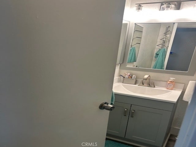 1508 Sunrise Rd, Barstow, CA 92311 - bathroom with vanity
