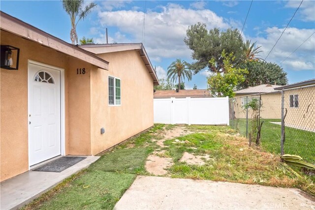 1181 W 4th St, Pomona, CA 91766 - view of yard with fence