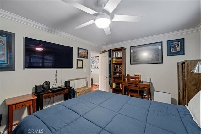 bedroom featuring crown molding and ceiling fan