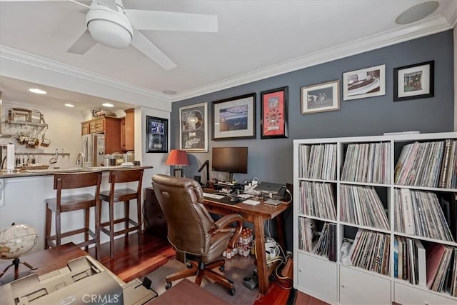 office featuring wood finished floors, ceiling fan, ornamental molding, and recessed lighting