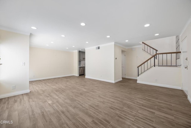 10508 Sunland Blvd Unit 4, Sunland, CA 91040 - unfurnished living room with baseboards, recessed lighting, and crown molding