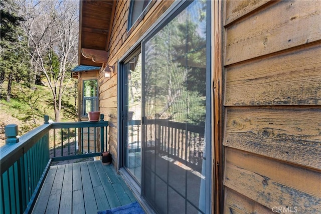 29278 Pine Dr, Cedar Glen, CA 92321 - view of wooden terrace