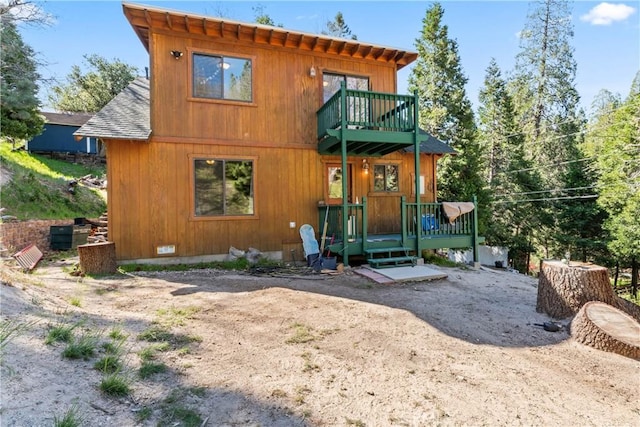 29278 Pine Dr, Cedar Glen, CA 92321 - rear view of house with a balcony and roof with shingles