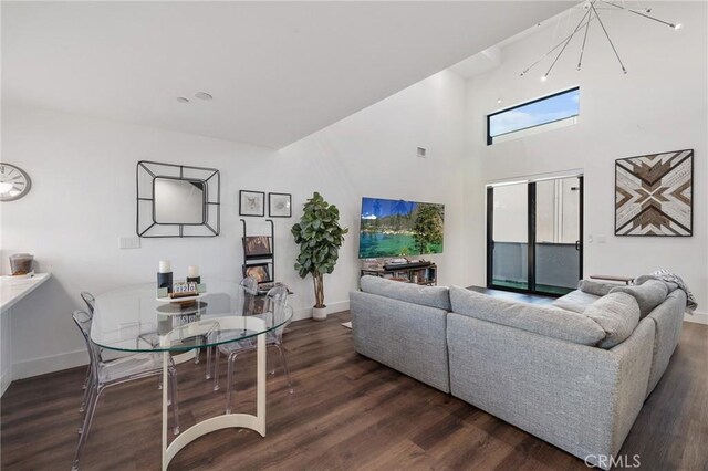 11324 W Raitt Ln, North Hollywood, CA 91606 - photo 9