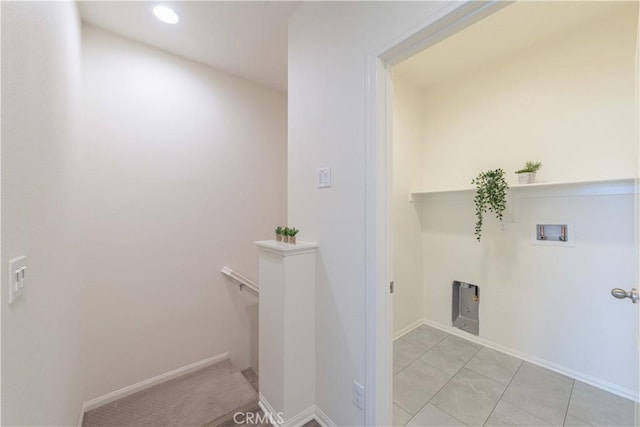 laundry area featuring laundry area, recessed lighting, washer hookup, and baseboards