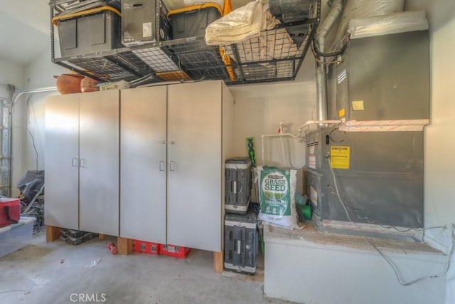 10917 Breezy Meadow Dr, Moreno Valley, CA 92557 - garage featuring heating unit