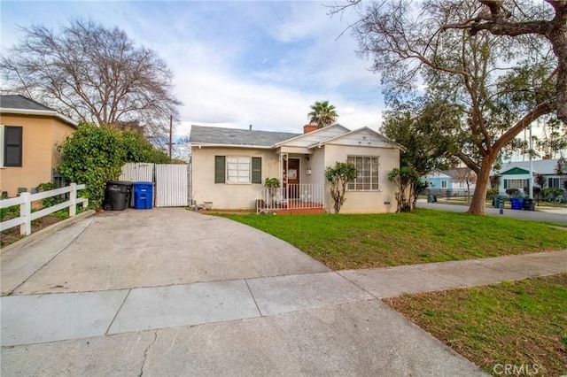 2484 Hanning Ave, Altadena, CA 91001 - bungalow-style house featuring stucco siding and driveway