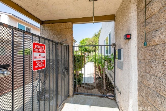 809 E Acacia Ave Unit H, Glendale, CA 91205 - exterior space with fence