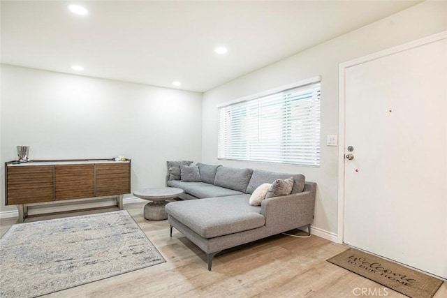 809 E Acacia Ave Unit H, Glendale, CA 91205 - living area with baseboards, light wood finished floors, and recessed lighting