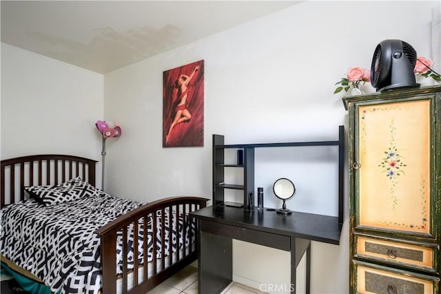 917 Brandywine Ln, Corona, CA 92880 - bedroom with light tile patterned floors