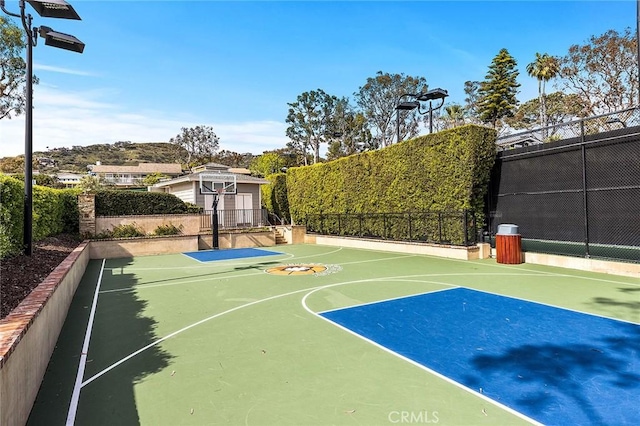 15 N Callecita, Laguna Beach, CA 92651 - view of basketball court with basketball hoop
