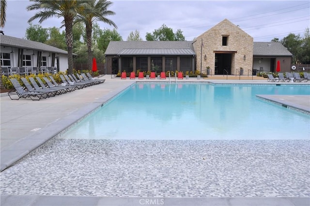 4160 S Bodega Way Unit 2, Ontario, CA 91761 - view of community pool