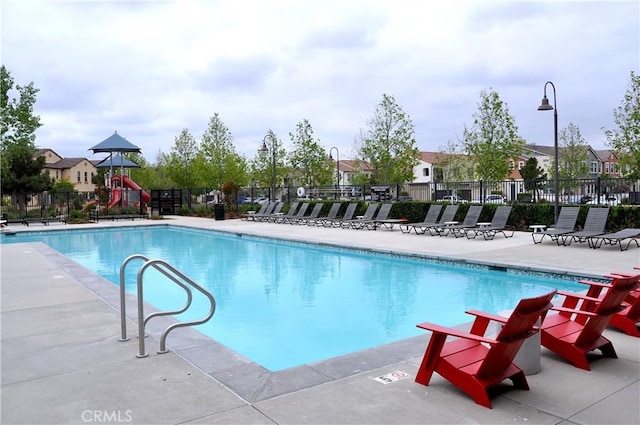 4160 S Bodega Way Unit 2, Ontario, CA 91761 - community pool with a residential view and a patio