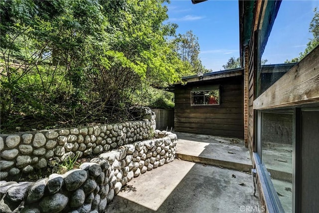 2310 Las Palomas Dr, La Habra Heights, CA 90631 - view of patio