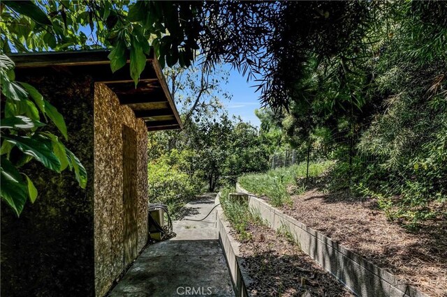 2310 Las Palomas Dr, La Habra Heights, CA 90631 - view of side of home