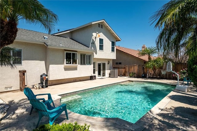 view of pool featuring fence, a patio area, and a fenced in pool
