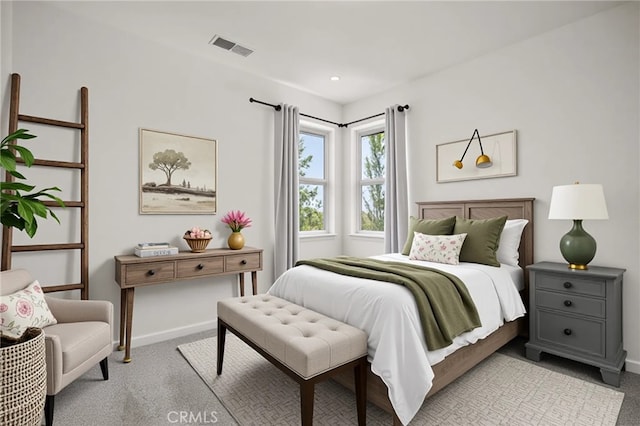 bedroom featuring visible vents, carpet flooring, baseboards, and recessed lighting