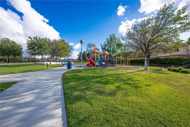 29444 Siderite Cir, Menifee, CA 92584 - community playground with a lawn