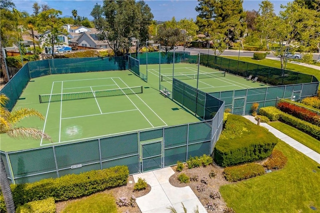 32000 Corte Sagunto, Temecula, CA 92592 - view of tennis court with fence