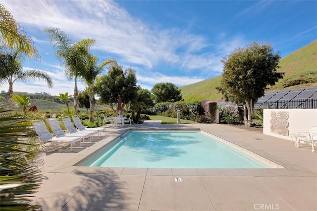 1711 Colina Terrestre, San Clemente, CA 92673 - community pool featuring a patio