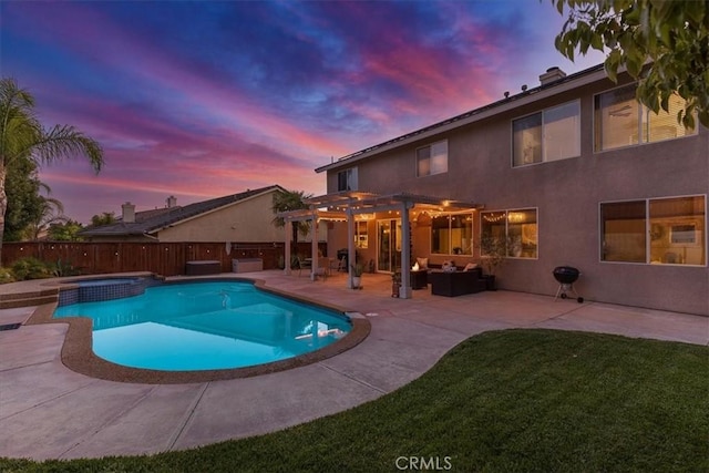 41028 Promenade Chardonnay Hls, Temecula, CA 92591 - pool at dusk with a pergola, an outdoor hangout area, a patio, and a pool with connected hot tub
