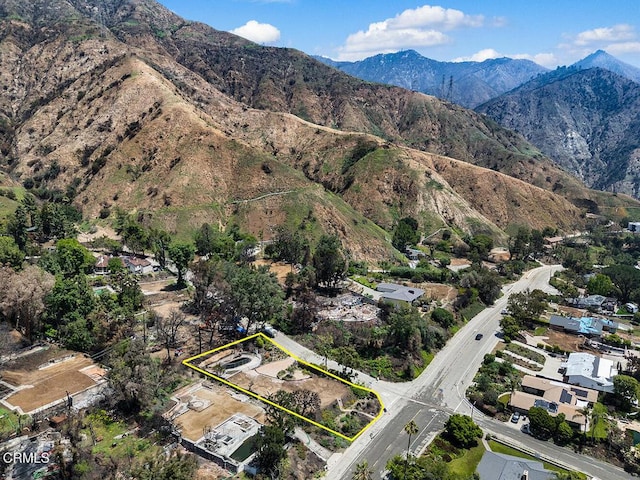 1695 E Loma Alta Dr, Altadena, CA 91001