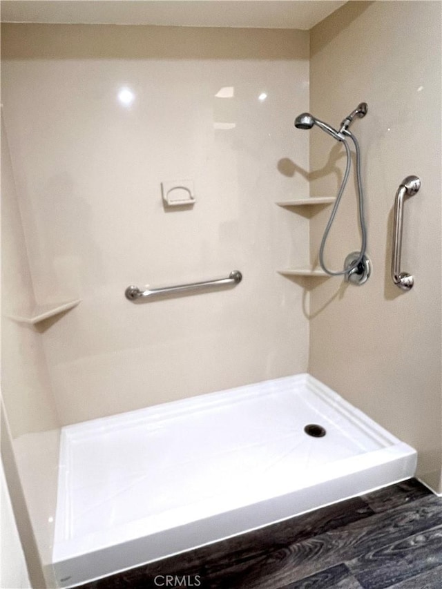 61 Calle Cadiz Unit Q, Laguna Woods, CA 92530 - bathroom with a shower