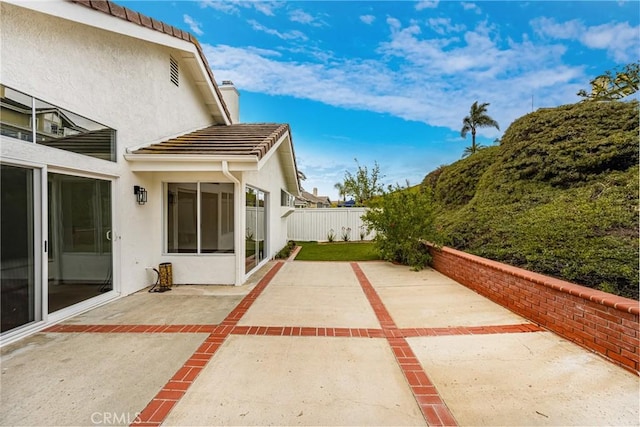 2122 Via Aguila, San Clemente, CA 92673 - view of patio with fence