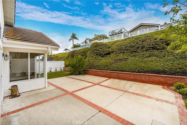 2122 Via Aguila, San Clemente, CA 92673 - view of patio featuring fence