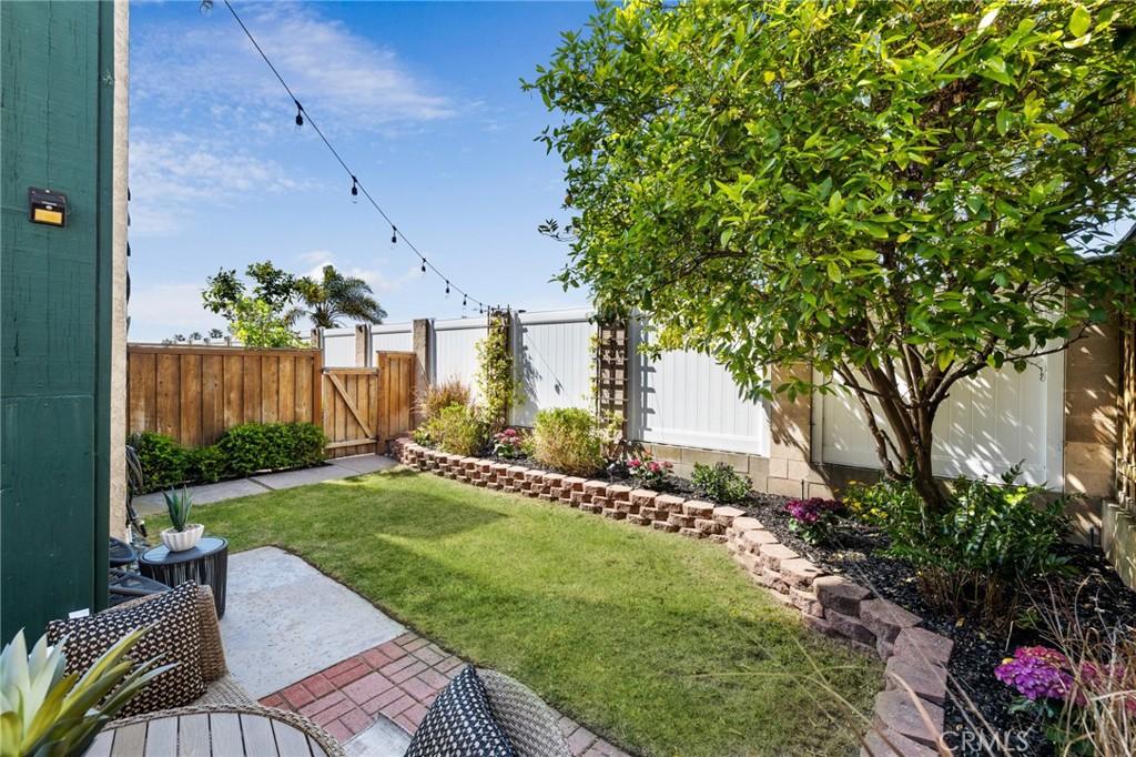 2715 Vanderbilt Ln Unit G, Redondo Beach, CA 90278 - photo 1