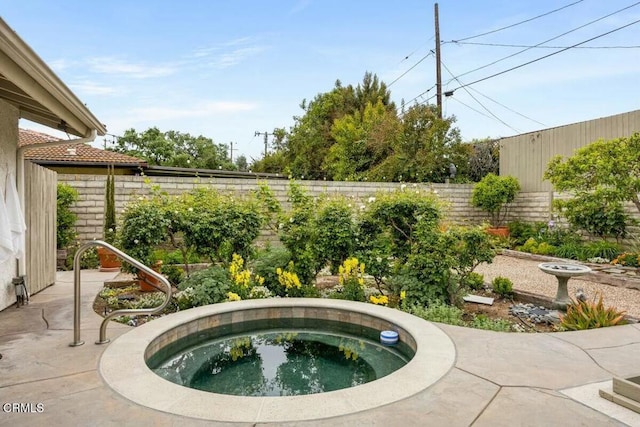 614 Crestview Dr, Ojai, CA 93023 - view of pool with an in-ground hot tub, a fenced backyard, and a patio area