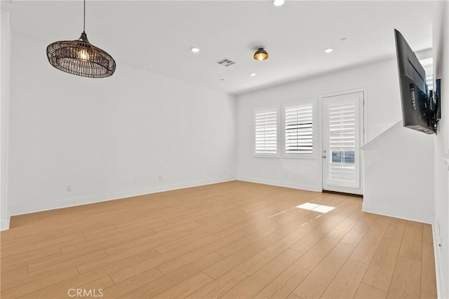 27068 Deer Way, Valencia, CA 91381 - unfurnished living room featuring baseboards, visible vents, light wood finished floors, and recessed lighting