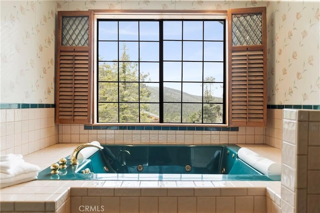 2116 Ironwood Ct, Pine Mountain Club, CA 93222 - full bath with wallpapered walls, a jetted tub, and a mountain view