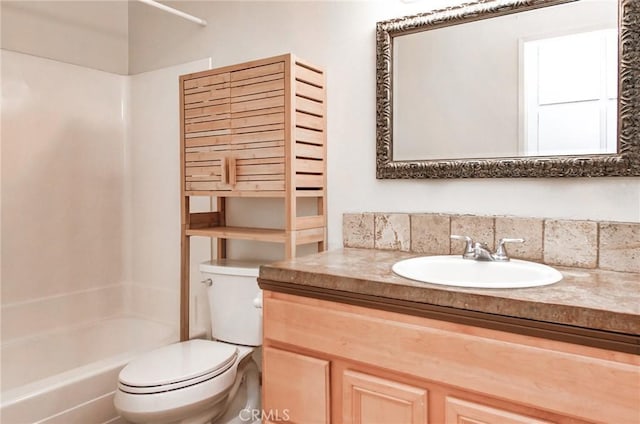 8566 Van Ness Ct Unit 21D, Huntington Beach, CA 92646 - bathroom featuring toilet, vanity, and shower / washtub combination
