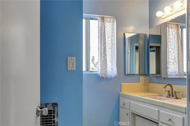 4343 Finley Ave Unit 35, Los Angeles, CA 90027 - bathroom featuring healthy amount of natural light and vanity