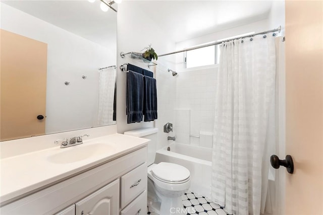 19852 Pandy Ct, Canyon Country, CA 91351 - full bath with toilet, vanity, and shower / bathtub combination with curtain