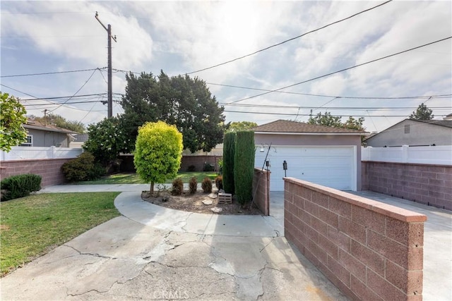 exterior space with fence