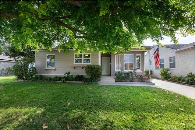 5032 Verdura Ave, Lakewood, CA 90712 - view of front of house featuring a front yard