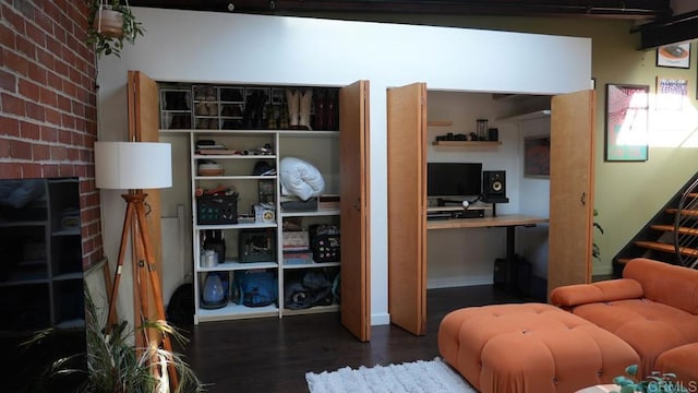1250 Powell St Unit 10, Emeryville, CA 94608 - home office featuring wood finished floors and baseboards