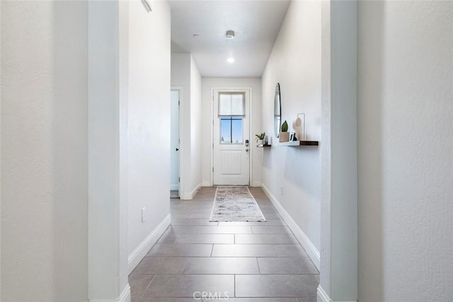 1628 N Delbert Ave, Fresno, CA 93722 - entryway with tile patterned floors and baseboards