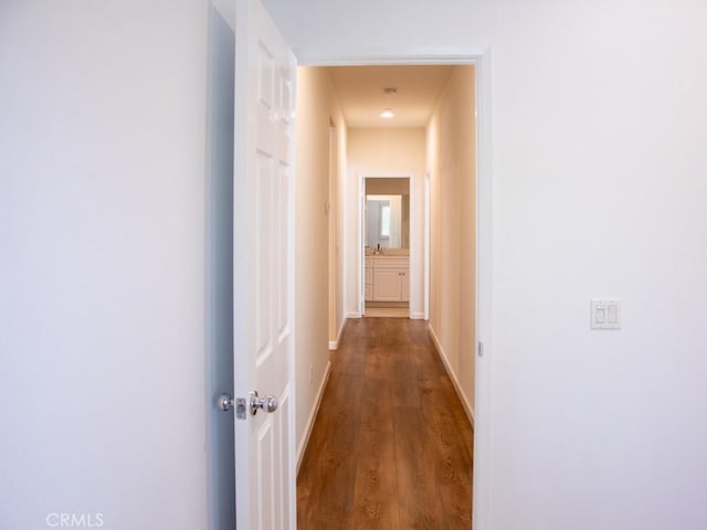 1334 Pinehurst Dr, Calimesa, CA 92320 - hall featuring wood finished floors and baseboards
