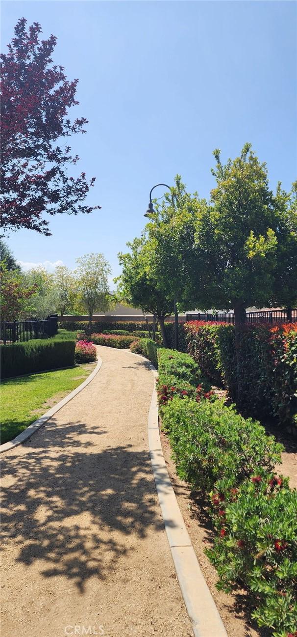 1334 Pinehurst Dr, Calimesa, CA 92320 - view of community
