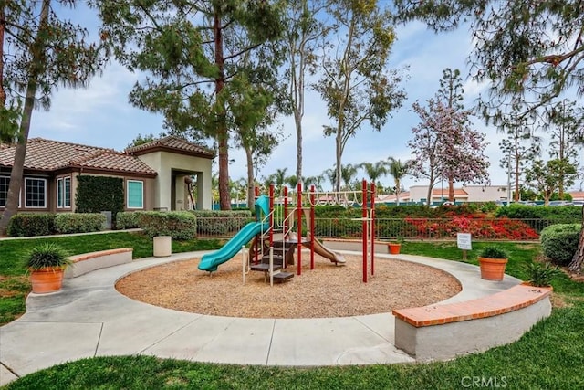 2800 Keller Dr Unit 285, Tustin, CA 92782 - community play area with fence