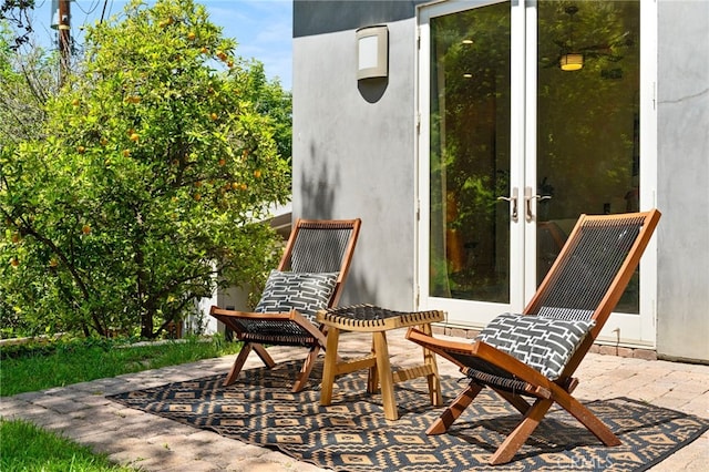 2402 Aspen Dr, Los Angeles, CA 90068 - exterior space
