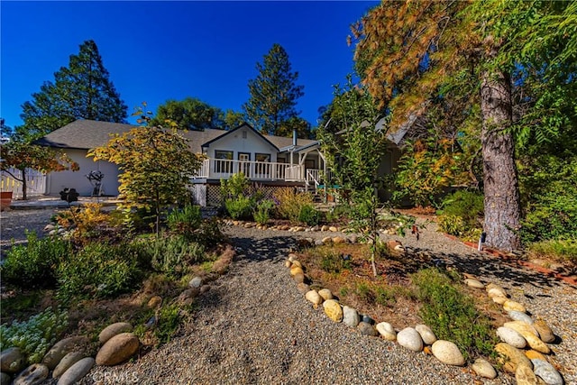 51192 Bon Veu Dr, Oakhurst, CA 93644 - view of front of house featuring a deck
