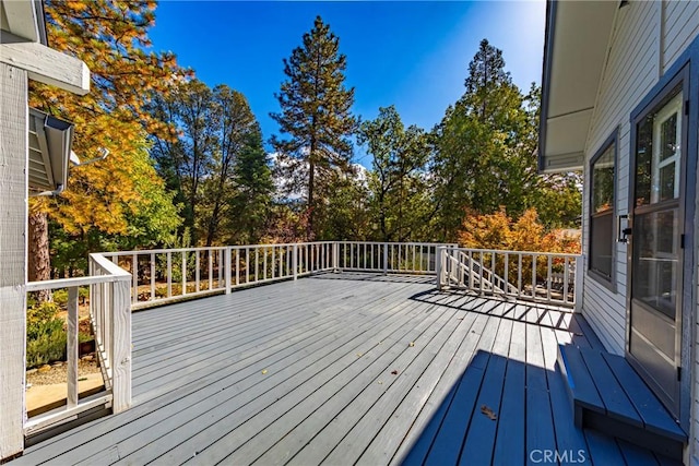 51192 Bon Veu Dr, Oakhurst, CA 93644 - view of wooden deck