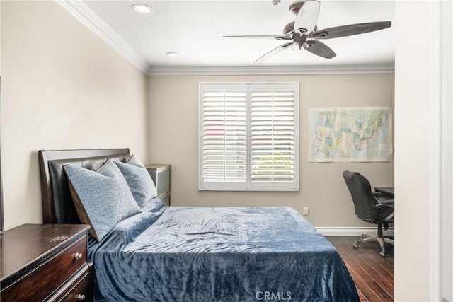 bedroom featuring wood finished floors, crown molding, baseboards, recessed lighting, and a ceiling fan