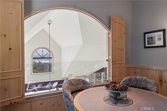 432 Grizzly Rd, Lake Arrowhead, CA 92352 - dining area featuring a wainscoted wall and lofted ceiling