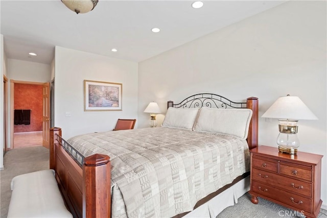 432 Grizzly Rd, Lake Arrowhead, CA 92352 - bedroom with light carpet and recessed lighting