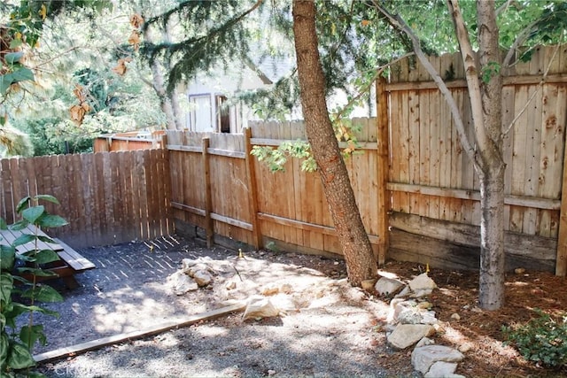 29387 Lake View Dr, Cedar Glen, CA 92321 - view of yard featuring fence